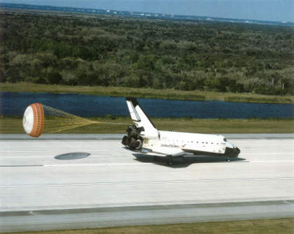 NASA-Atterraggio-dello-Space-Shuttle