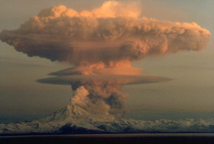 alaska-Mount-Redoubt-Eruption-eruzione-1989