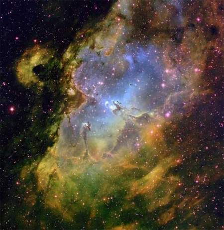 nebulosa-eagle-dal-telescopio-hubble