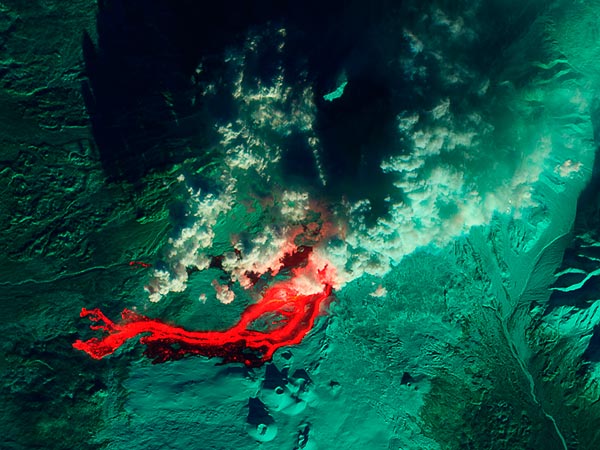 NASA-eruzione-vulcano-Tolbachik